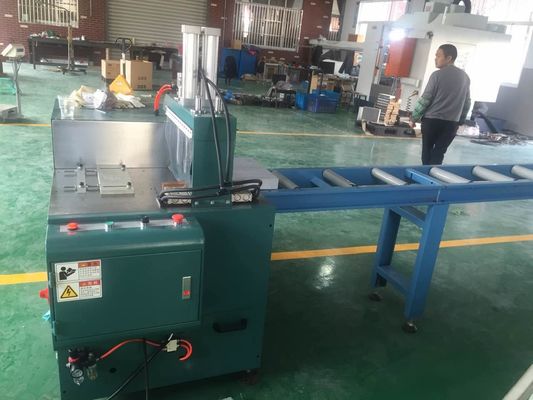 L455CNC OEM Otomatis Kecepatan Tinggi Dan Precision Aluminium Cutting Saw Machine
