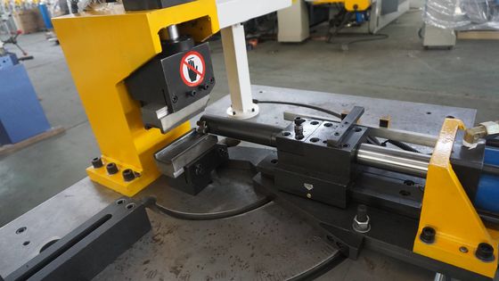 CH40 Mesin Hydraulic Notching Mesin Punching untuk pipa logam
